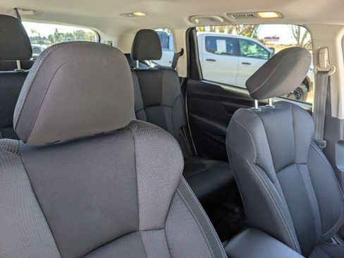 Used 2023 Subaru Ascent Premium w/ Convenience Package AWD/4WD image 3