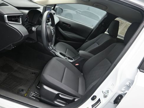 Used 2024 Toyota Corolla LE image 10