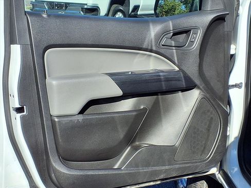 Used 2018 Chevrolet Colorado W/T w/ WT Convenience Package image 15