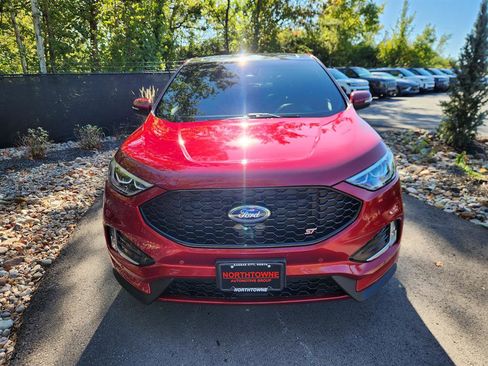 Used 2019 Ford Edge ST w/ Equipment Group 401A image 8