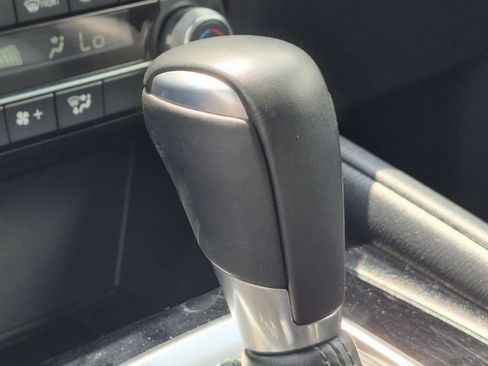 Used 2025 MAZDA CX-5 AWD 2.5 S w/ Preferred Package image 19