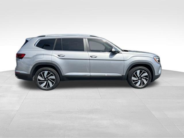 Used 2024 Volkswagen Atlas SEL AWD/4WD image 8