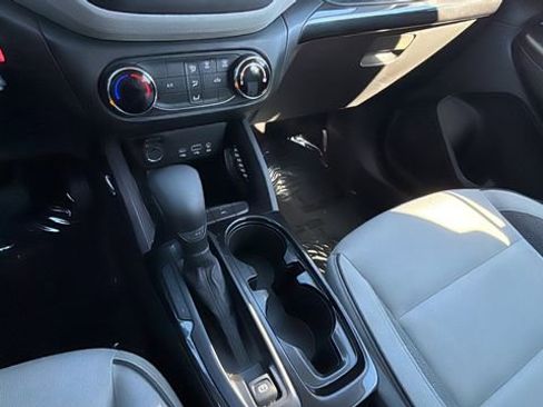 Used 2022 Chevrolet TrailBlazer LS image 14