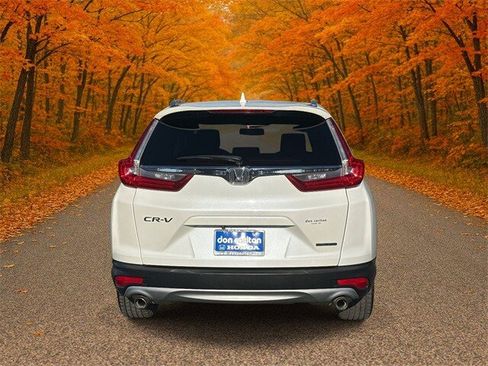 Used 2018 Honda CR-V Touring image 5