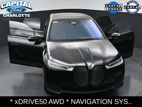 Used 2023 BMW iX xDrive50 AWD/4WD image 31