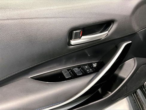 Used 2020 Toyota Corolla XSE image 10