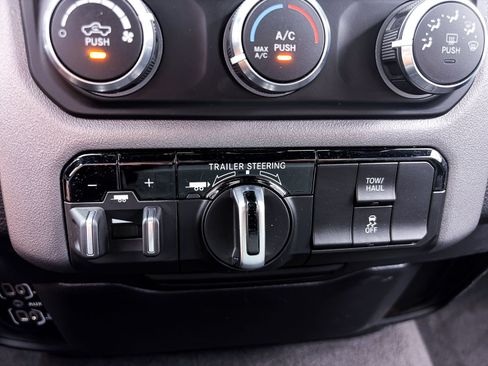 Used 2023 RAM 1500 Big Horn w/ Trailer Tow Group AWD/4WD image 32