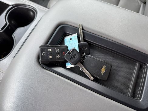 Used 2018 Chevrolet Tahoe LT image 25