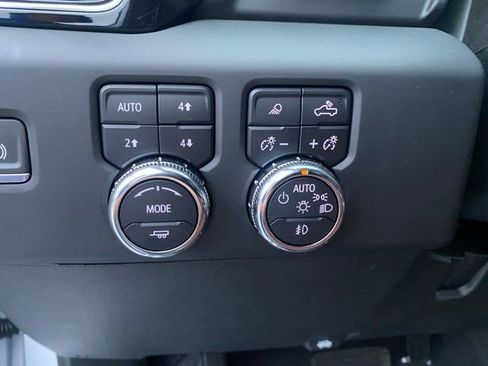 Used 2024 GMC Sierra 3500 Denali Ultimate image 22