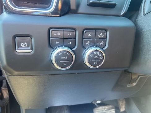 Used 2024 GMC Sierra 2500 Denali Ultimate image 16