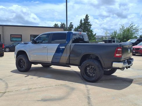 Used 2019 RAM 1500 Laramie AWD/4WD image 18