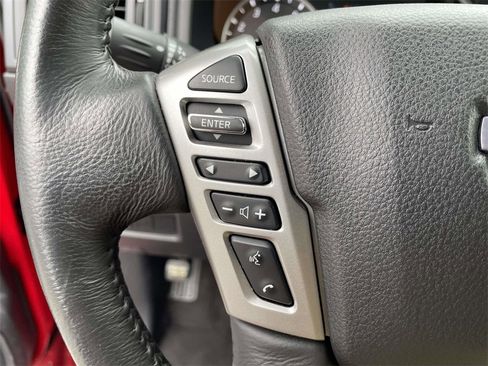 Used 2024 Nissan Titan SV w/ SV Convenience Package image 20