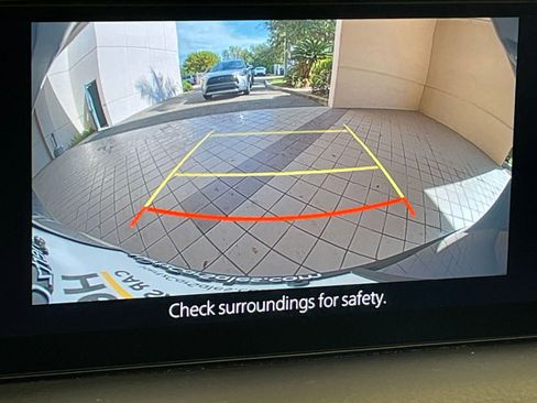 Used 2025 MAZDA CX-50 AWD 2.5 S w/ Select Package image 17