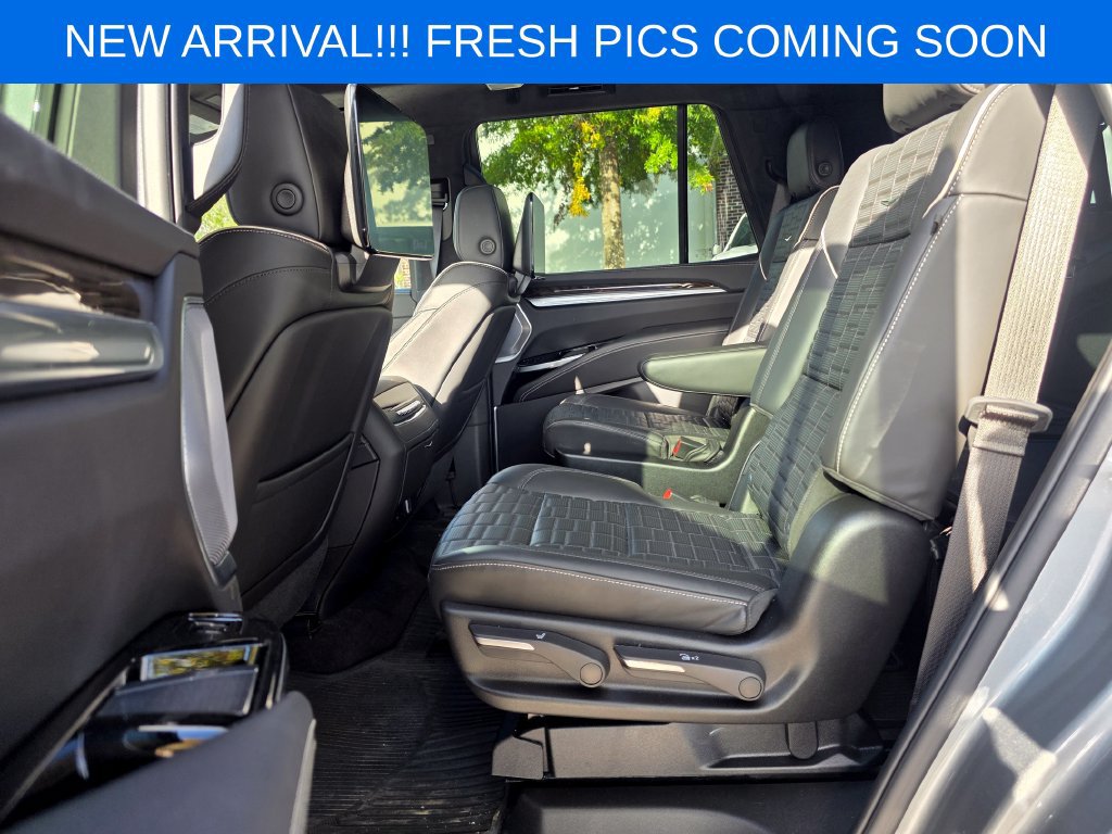Used 2026 Cadillac Escalade Platinum Luxury w/ LPO, Radiant Package AWD/4WD image 13
