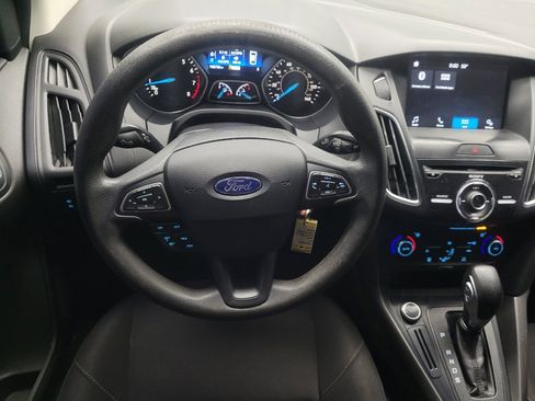 Used 2017 Ford Focus SEL image 22