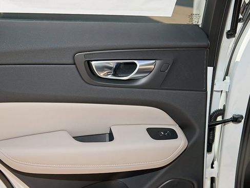 New 2026 Volvo XC60 B5 Plus w/ Protection Package Premier image 18