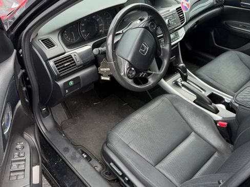 Used 2014 Honda Accord Sport image 7