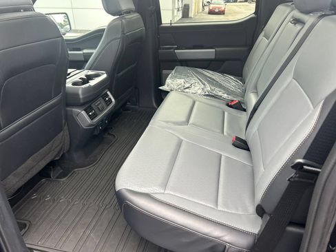 Used 2025 Ford F150 Lightning Lariat AWD/4WD image 30