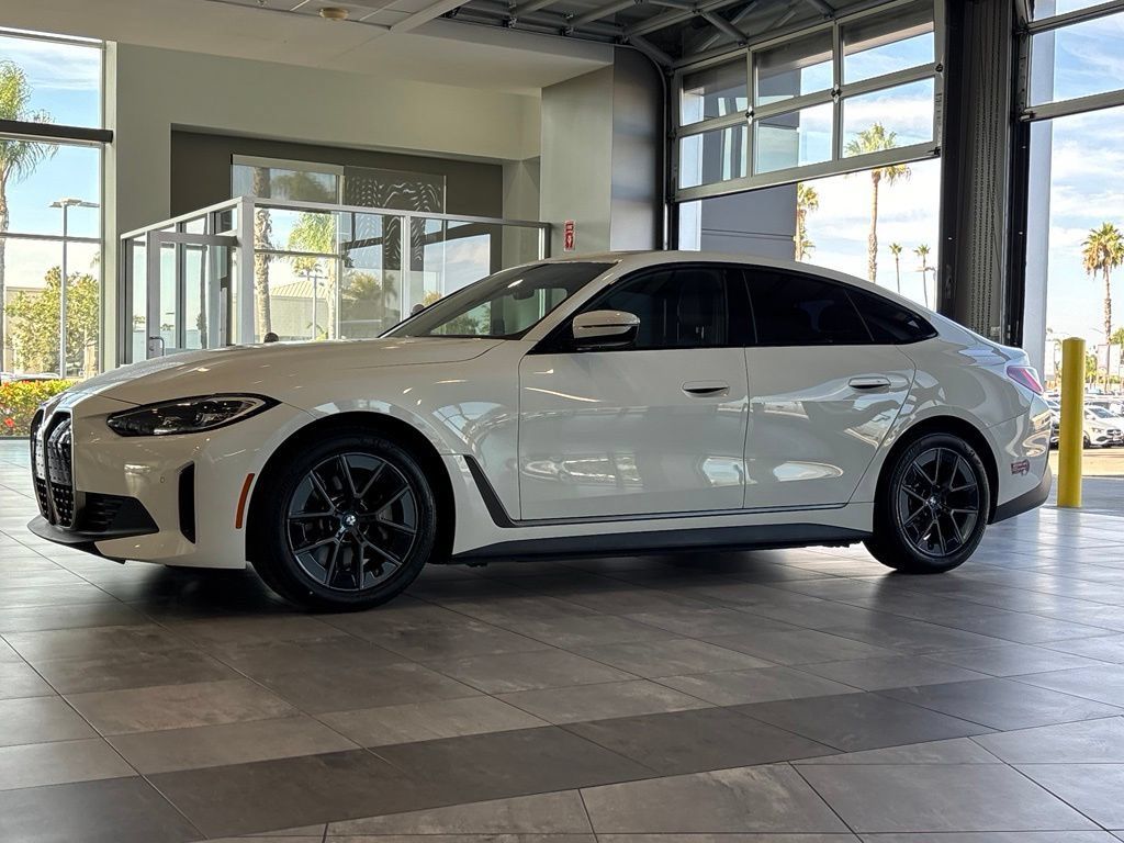 Used 2023 BMW i4 eDrive40 w/ Premium Package RWD image 10