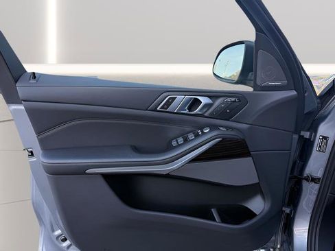 Used 2024 BMW X7 xDrive40i image 15