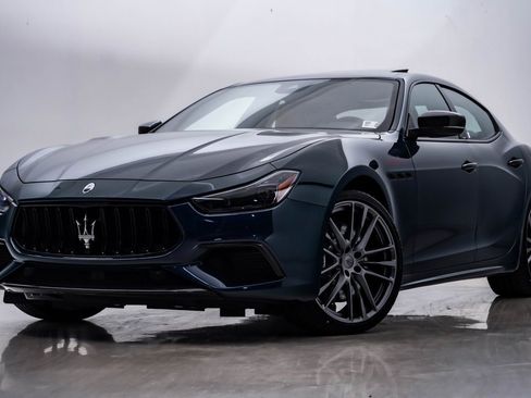 Used 2024 Maserati Ghibli Trofeo image 1