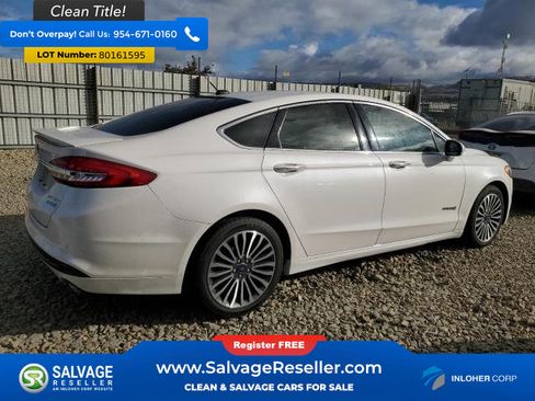 Used 2018 Ford Fusion Titanium FWD image 4