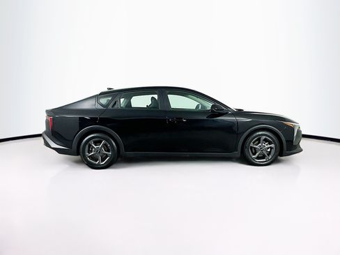 Used 2025 Kia K4 FWD image 10