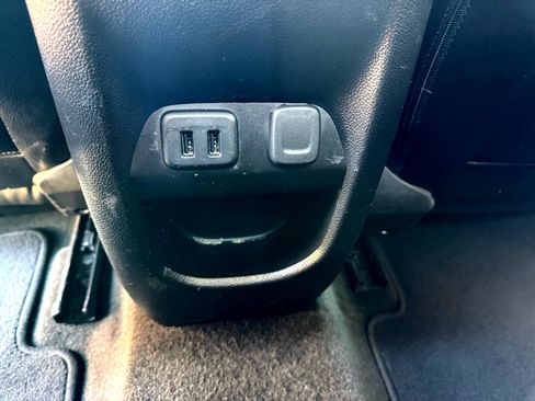 Used 2018 GMC Canyon SLE w/ SLE Convenience Package image 49