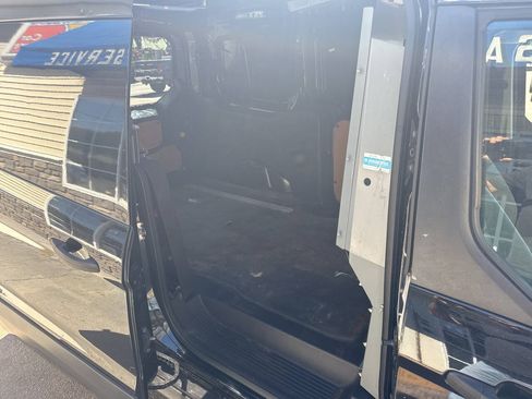 Used 2015 Ford Transit Connect XLT FWD image 20