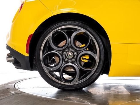 Used 2016 Alfa Romeo 4C Spider w/ Spider Track Package 4 RWD image 14