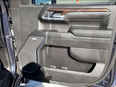 Used 2022 GMC Sierra 1500 Elevation w/ Elevation Premium Package image 20