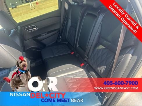Used 2026 Nissan Rogue Platinum w/ Platinum Premium Package AWD/4WD image 12