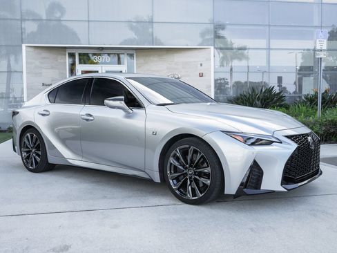 Used 2023 Lexus IS 350 F Sport RWD image 4