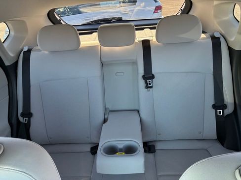 Used 2024 Hyundai Kona SEL image 17