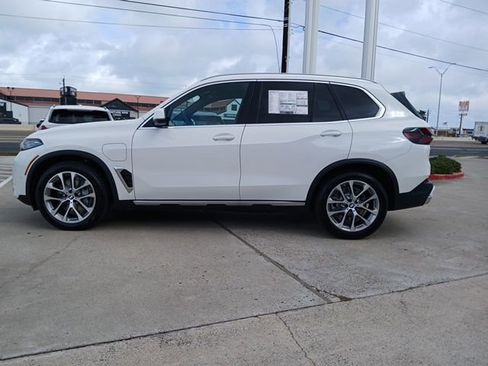 New 2026 BMW X5 xDrive50e AWD/4WD image 7