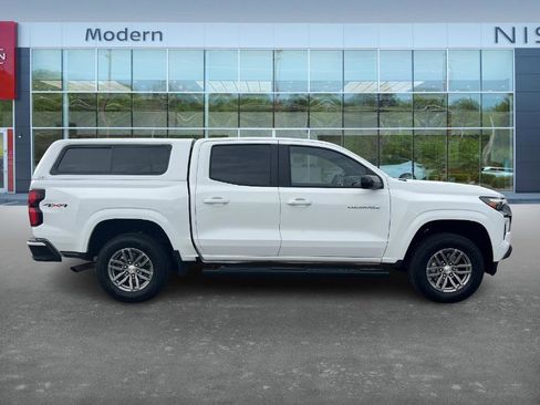 Used 2024 Chevrolet Colorado LT w/ LT Convenience Package III image 4