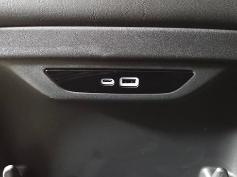 New 2026 Chrysler Pacifica Select FWD image 28