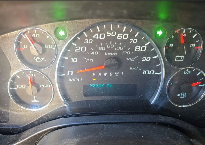 Used 2015 Chevrolet Express 2500 RWD image 12