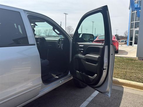 Used 2017 Chevrolet Silverado 1500 LT w/ All Star Edition image 18