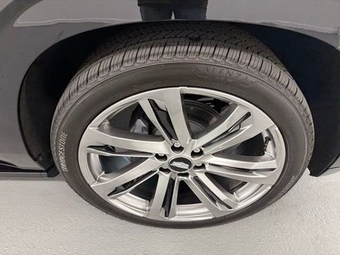 Used 2026 Cadillac Escalade ESV Sport w/ Touring Package image 4