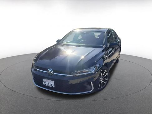 Used 2025 Volkswagen Jetta SE image 7