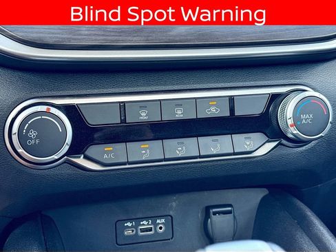 Used 2025 Nissan Altima 2.5 SV image 12