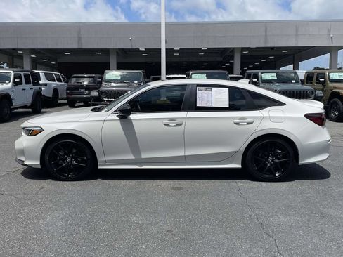 Used 2025 Honda Civic Sport image 5