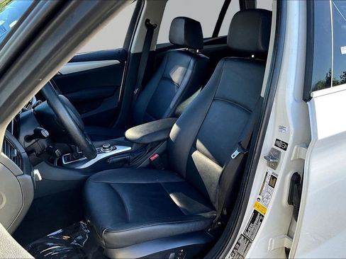 Used 2013 BMW X1 xDrive28i w/ Ultimate Pkg image 19