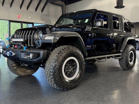 Used 2023 Jeep Wrangler Unlimited Rubicon 4xe AWD/4WD image 14
