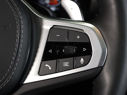 Used 2023 BMW X6 M50i w/ Executive Package image 31