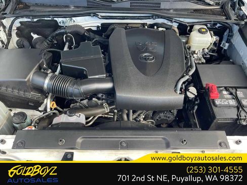 Used 2020 Toyota Tacoma TRD Off-Road image 14