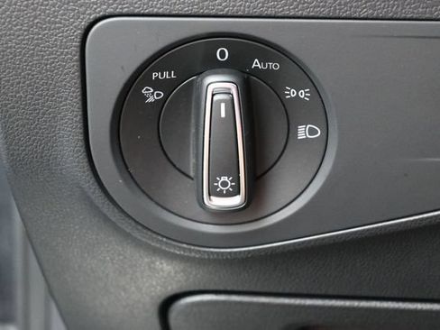 Used 2023 Volkswagen Tiguan SEL R-Line AWD/4WD image 15