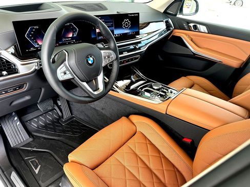 New 2026 BMW X7 xDrive40i image 11