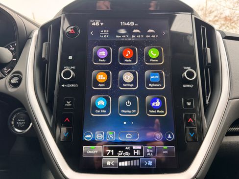 Used 2025 Subaru Crosstrek 2.0i Premium image 19